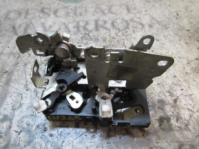 Recambio de cerradura puerta delantera derecha para dacia logan mcv 1.5 dci diesel cat referencia OEM IAM 8200928448  