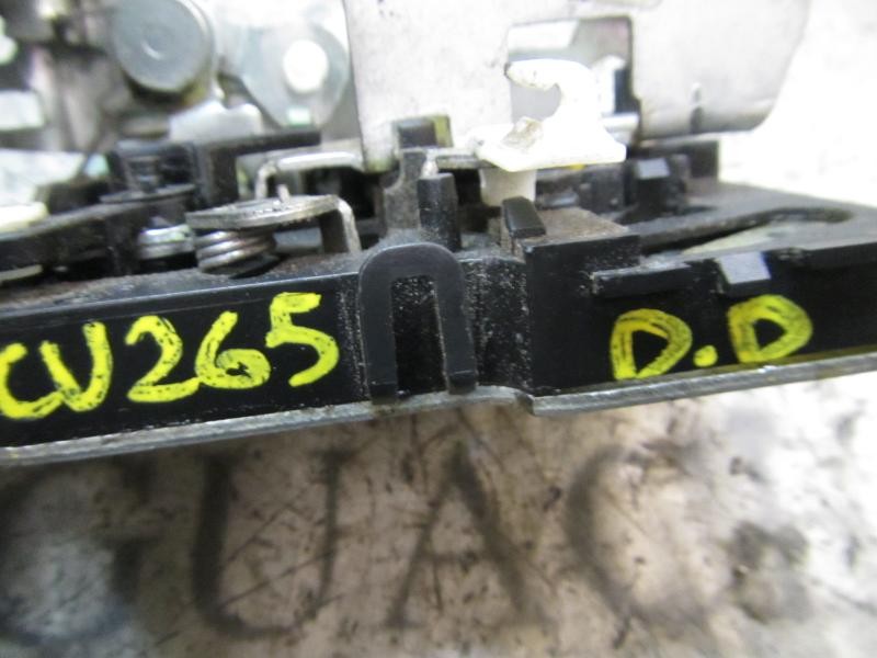 Recambio de cerradura puerta delantera derecha para dacia logan mcv 1.5 dci diesel cat referencia OEM IAM 8200928448  