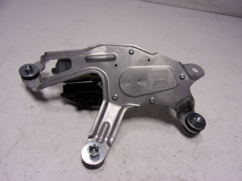 Recambio de motor limpia trasero para toyota yaris 1.5 vvti hev referencia OEM IAM  85130K0040 