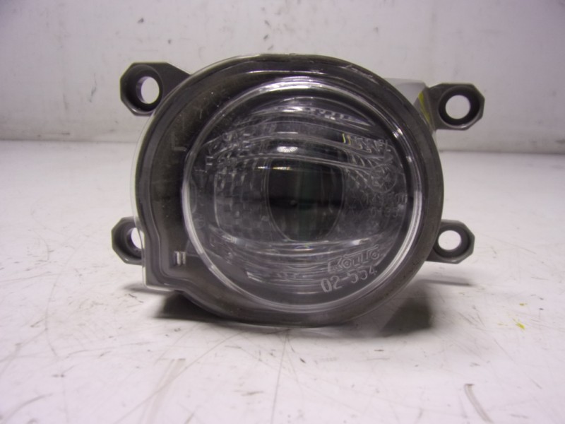 Recambio de faro antiniebla izquierdo para toyota yaris 1.5 vvti hev referencia OEM IAM   