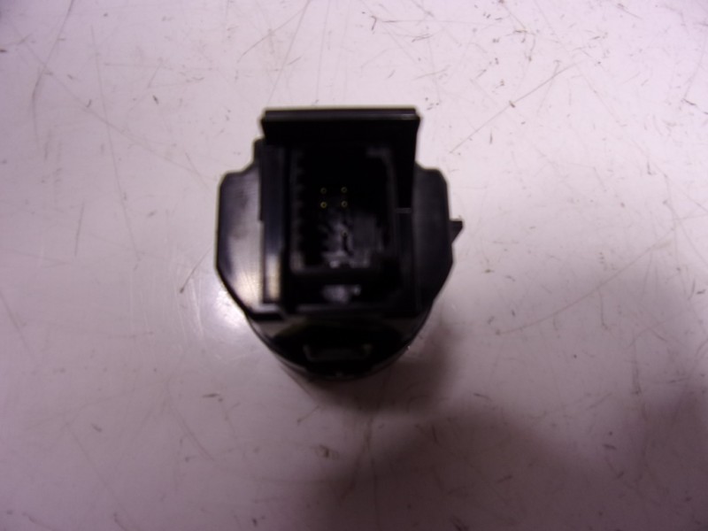 Recambio de modulo electronico para toyota yaris 1.5 vvti hev referencia OEM IAM  4522Z3500012S 