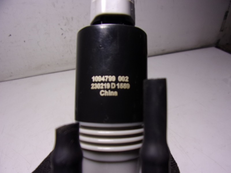 Recambio de bomba limpia para toyota yaris 1.5 vvti hev referencia OEM IAM  230219D1559 