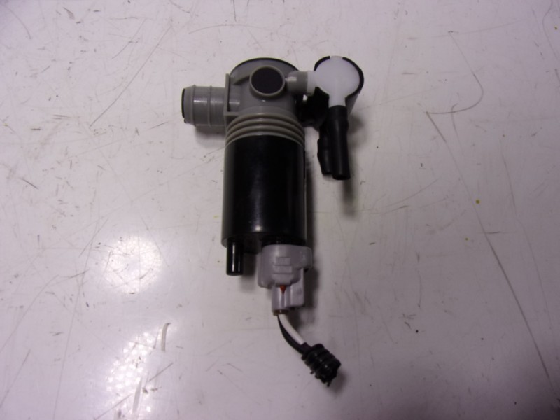 Recambio de bomba limpia para toyota yaris 1.5 vvti hev referencia OEM IAM  230219D1559 