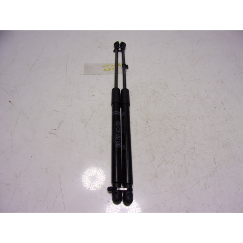 Recambio de amortiguadores maletero / porton para toyota yaris 1.5 vvti hev referencia OEM IAM   