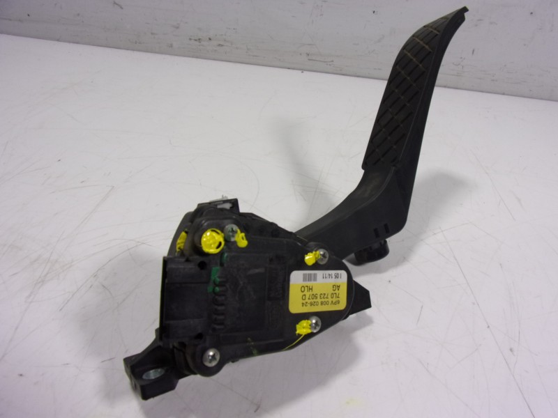 Recambio de potenciometro pedal para volkswagen touareg (7p5) 3.0 v6 tdi dpf referencia OEM IAM 7L0723507D 6PV00802624 