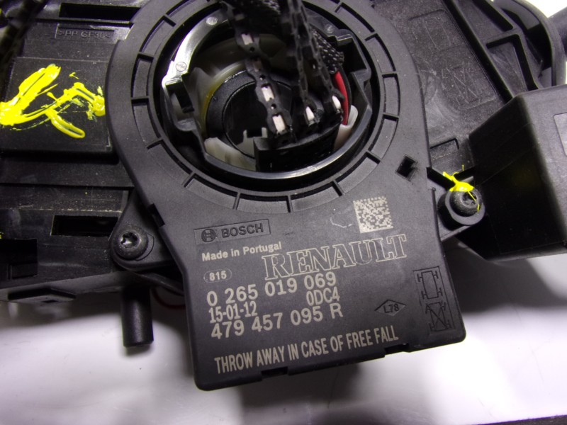 Recambio de mando luces para renault twingo iii 1.0 sce referencia OEM IAM  255679704R 