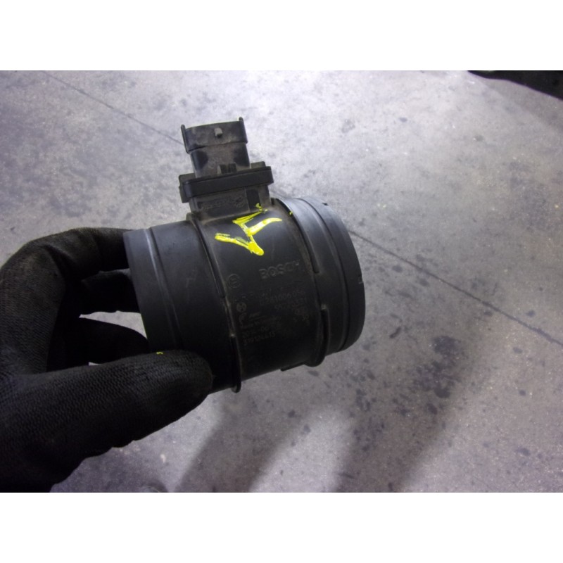 Recambio de caudalimetro para iveco 35s13 furgon caja cerrada referencia OEM IAM  0281006056 