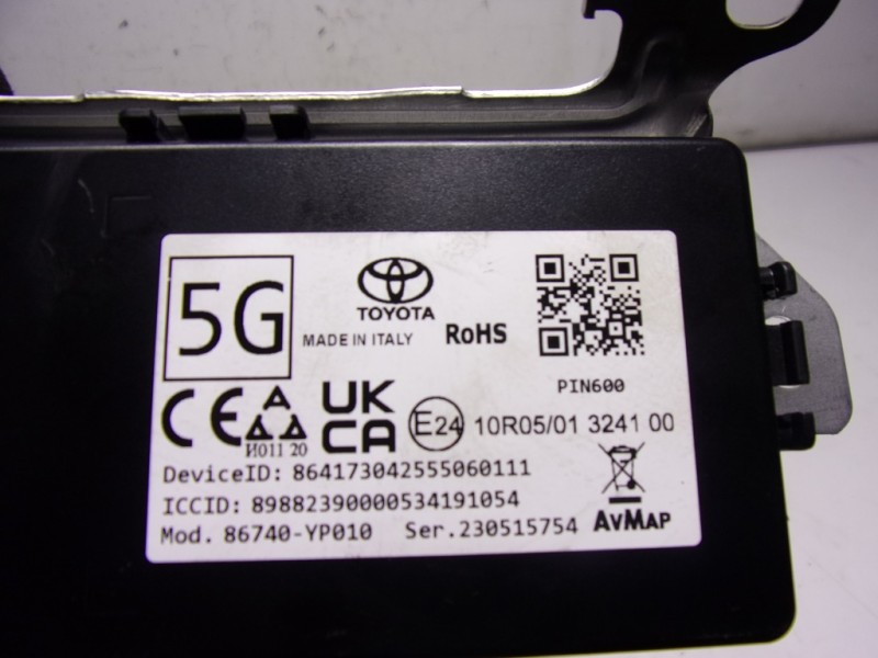 Recambio de modulo electronico para toyota yaris 1.5 vvti hev referencia OEM IAM  86740YP010 