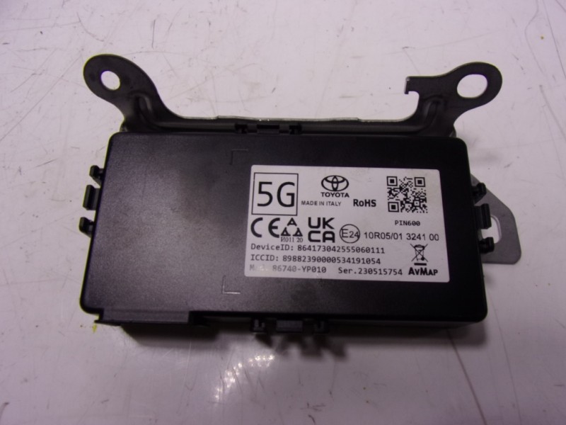 Recambio de modulo electronico para toyota yaris 1.5 vvti hev referencia OEM IAM  86740YP010 