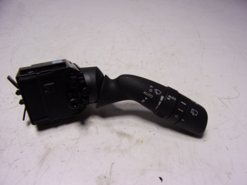 Recambio de mando luces para toyota yaris 1.5 vvti hev referencia OEM IAM   