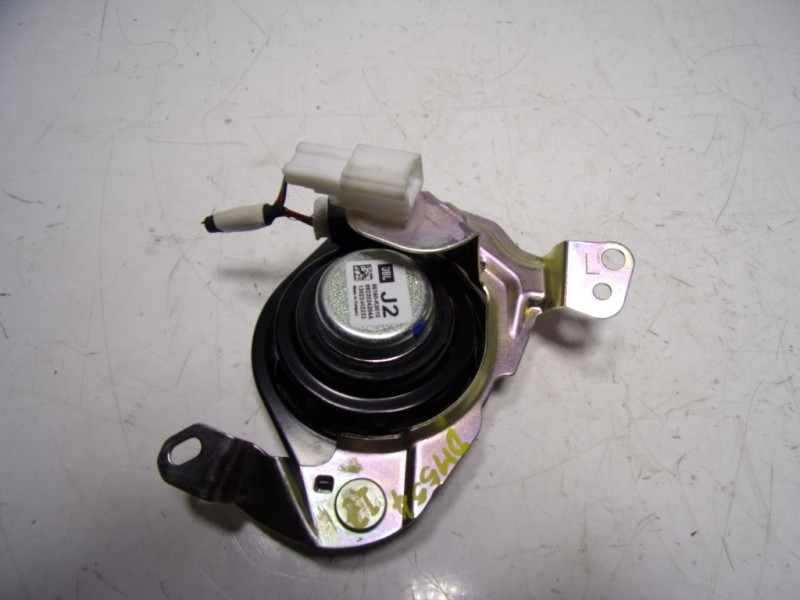 Recambio de modulo electronico para toyota yaris 1.5 vvti hev referencia OEM IAM  86160K0010 