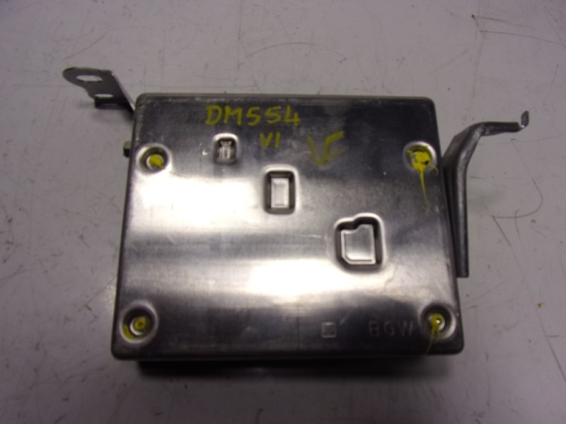 Recambio de modulo electronico para toyota yaris 1.5 vvti hev referencia OEM IAM  867400D031 