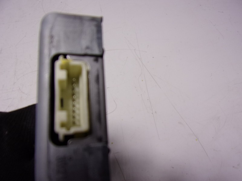 Recambio de modulo electronico para toyota yaris 1.5 vvti hev referencia OEM IAM  86572K0010 