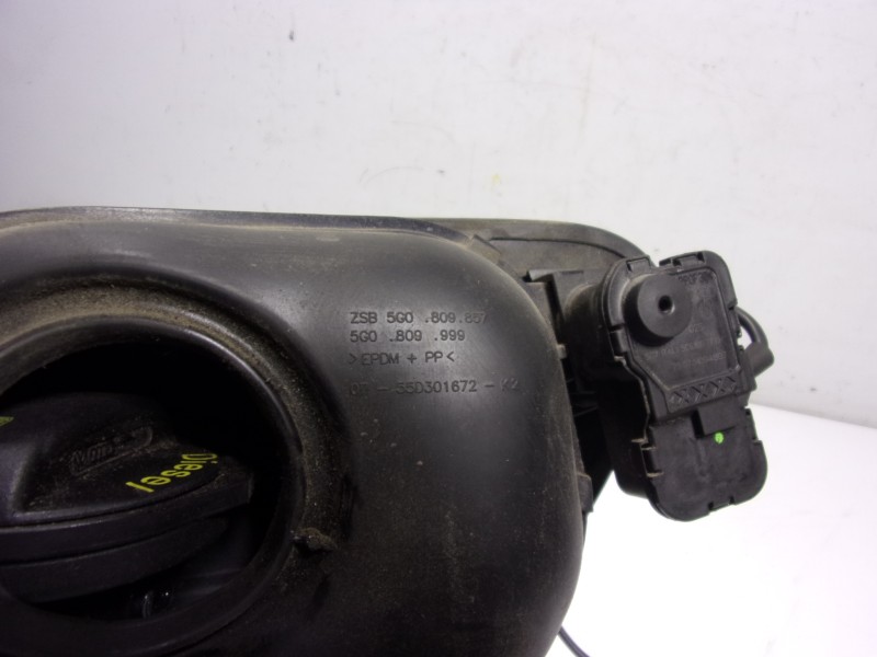 Recambio de tapa combustible para volkswagen golf vii lim. (5g1) 1.6 tdi dpf referencia OEM IAM   