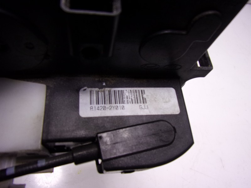 Recambio de cerradura puerta trasera derecha para hyundai ix35 1.7 crdi cat referencia OEM IAM 814202Y010 814202Y010 