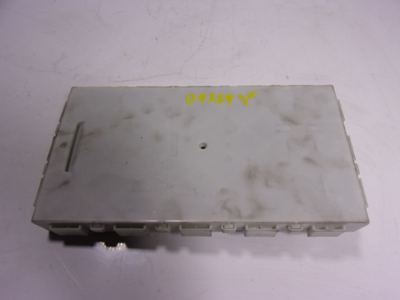 Recambio de caja reles / fusibles para mini mini (f56) 1.5 12v turbodiesel referencia OEM IAM 51210040913 6825525 