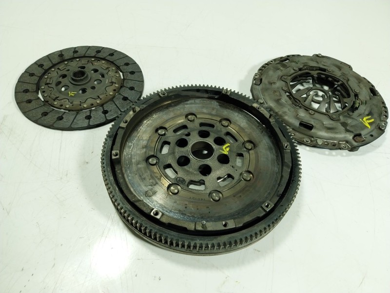 Recambio de kit embrague para volkswagen t6 transporter 2.0 tdi referencia OEM IAM   