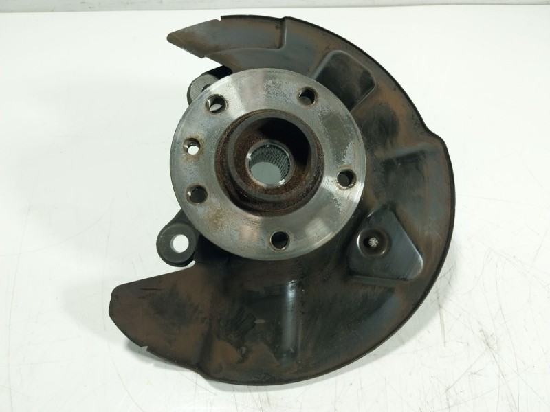 Recambio de mangueta delantera izquierda para volkswagen t6 transporter 2.0 tdi referencia OEM IAM   