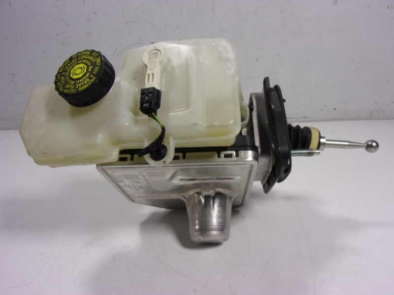 Recambio de servofreno para bmw ix3 referencia OEM IAM 34515A7C5E0 34515A49D2201 