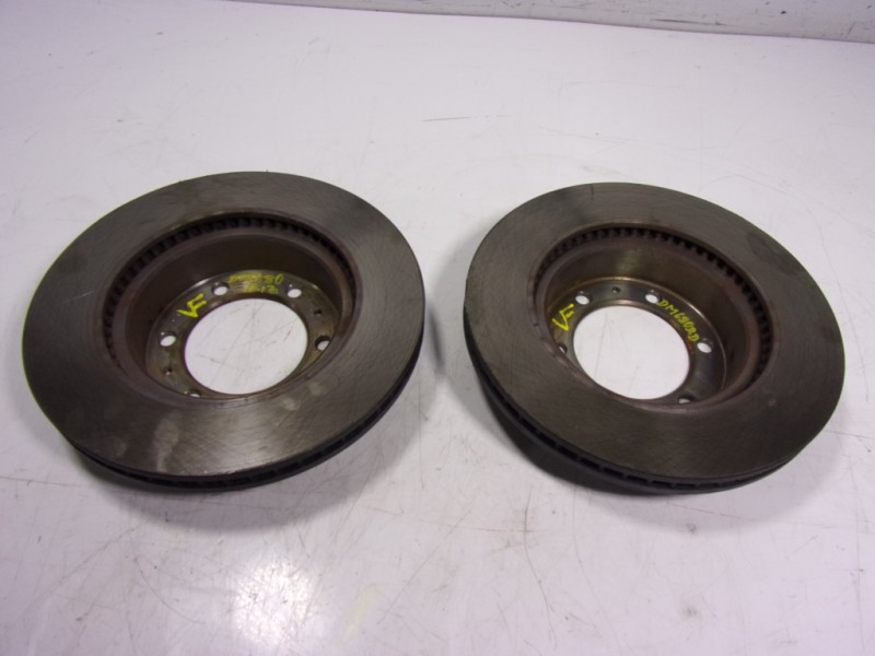 Recambio de disco freno delantero para toyota hilux (3b/3c/3d) gr sport referencia OEM IAM 435120K330  