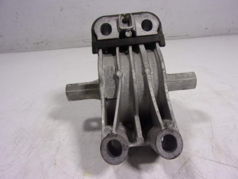 Recambio de soporte motor derecho para bmw ix3 referencia OEM IAM 22118742123 8742123 