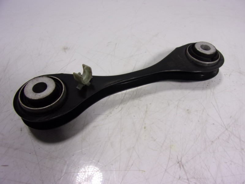 Recambio de brazo suspension superior trasero izquierdo para bmw ix3 referencia OEM IAM 33306871497  