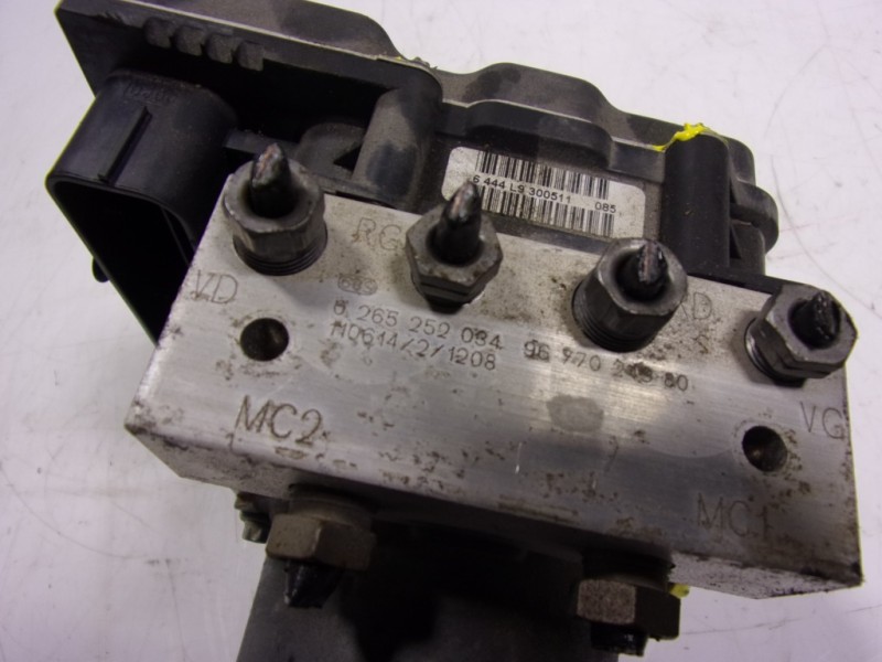Recambio de abs para citroën c4 lim. 1.6 16v referencia OEM IAM  9677024980 