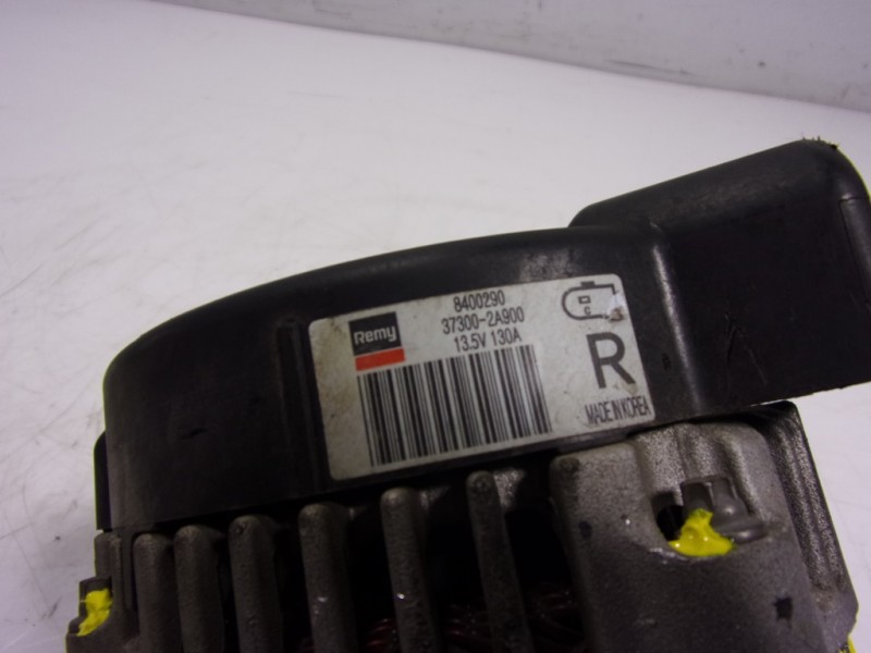 Recambio de alternador para hyundai ix35 classic 2wd referencia OEM IAM  373002A900 