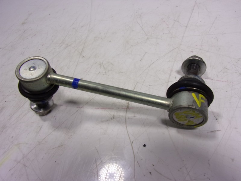 Recambio de tirante delantero derecho para toyota hilux (3b/3c/3d) gr sport referencia OEM IAM 488200K030  