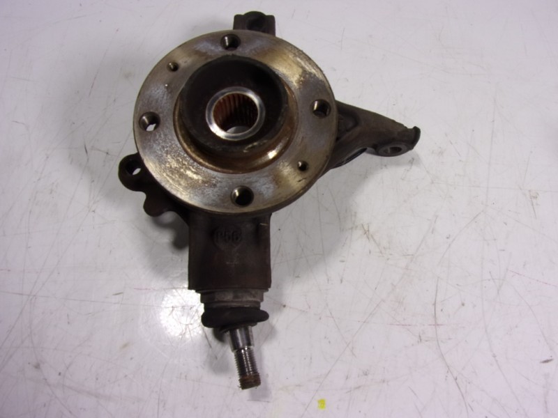 Recambio de mangueta delantera izquierda para citroën c4 lim. 1.6 16v referencia OEM IAM   