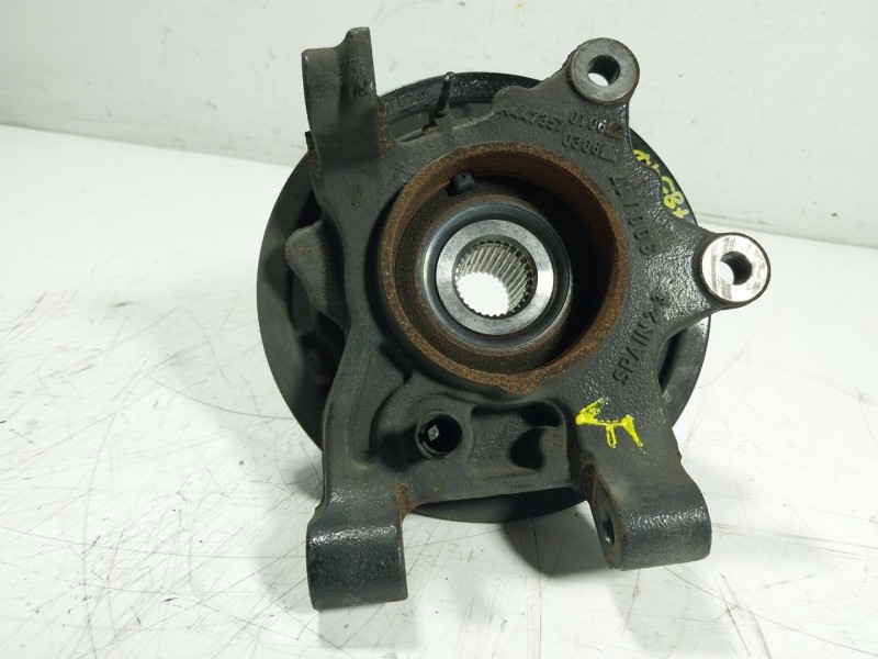 Recambio de mangueta trasera derecha para mercedes-benz vito kasten 2.1 cdi cat referencia OEM IAM   