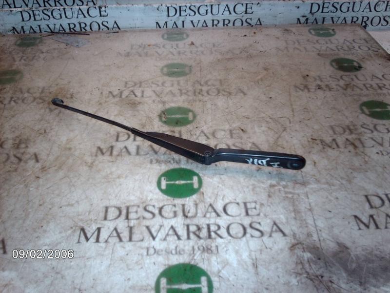 Recambio de brazo limpia delantero izquierdo para renault kangoo (f/kc0) alize referencia OEM IAM   