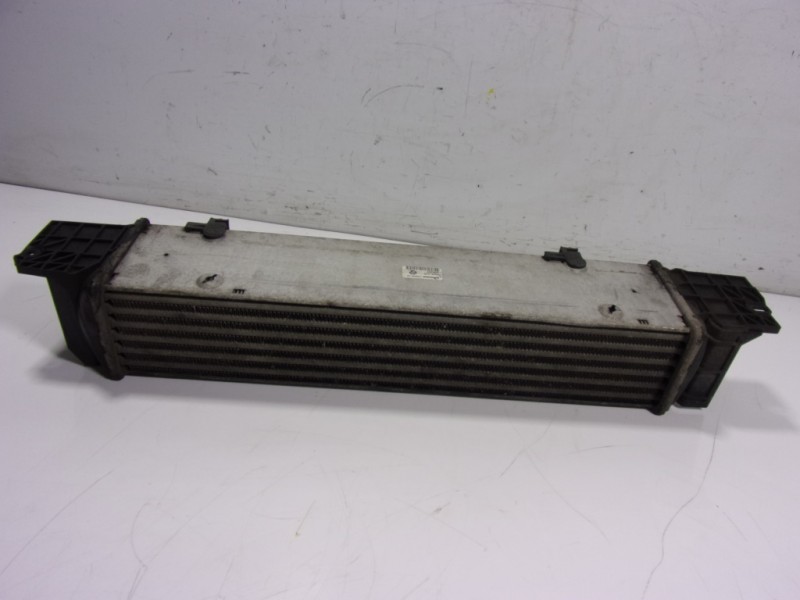 Recambio de intercooler para bmw serie 1 berlina (e81/e87) 2.0 turbodiesel cat referencia OEM IAM  779878802 