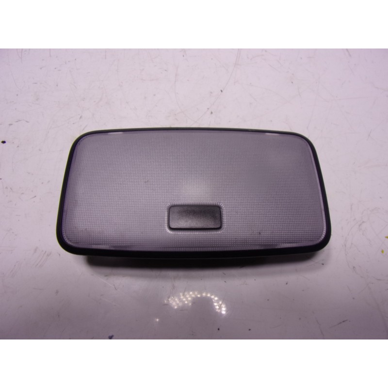 Recambio de piloto interior para toyota corolla hybrid referencia OEM IAM 8124048040C1  