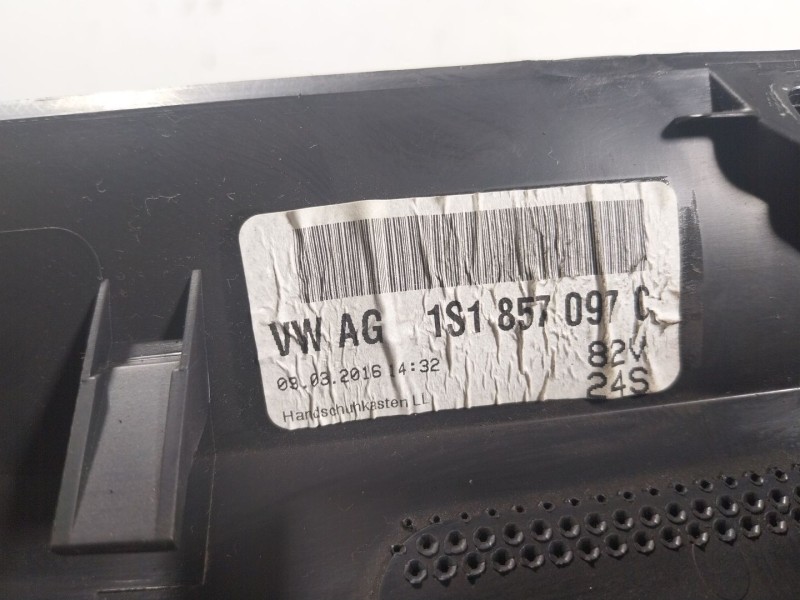 Recambio de guantera para volkswagen up! (122) 1.0 referencia OEM IAM 1S185710182V  1S185711482V