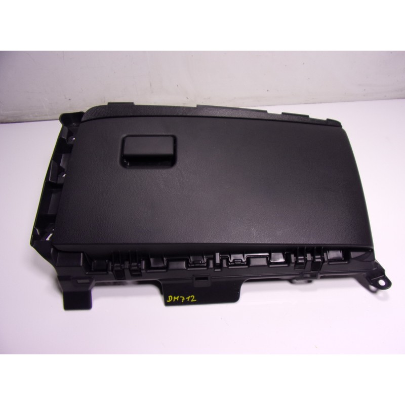 Recambio de guantera para toyota yaris cross 1.5 vvti 16 v 55 kw referencia OEM IAM 55550K0030C0  