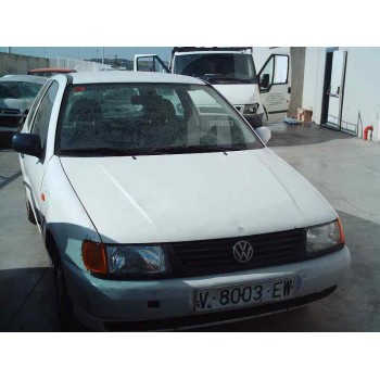 VOLKSWAGEN POLO BERLINA (6N1)