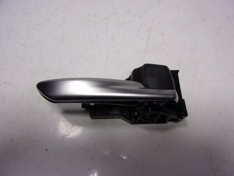 Recambio de maneta interior trasera izquierda para toyota corolla hybrid referencia OEM IAM 6920602360C1 6927402190 