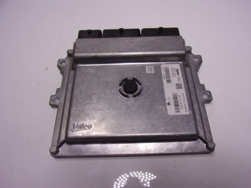 Recambio de centralita motor uce para renault captur 0.9 tce referencia OEM IAM  161351348 