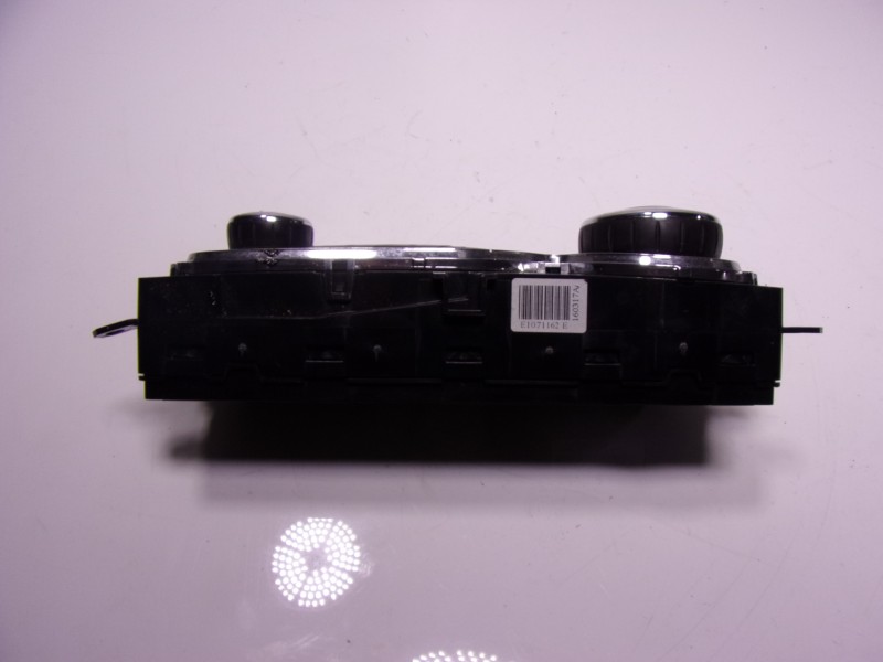 Recambio de mando calefaccion / aire acondicionado para renault captur 0.9 tce referencia OEM IAM 275100037R 275100037 