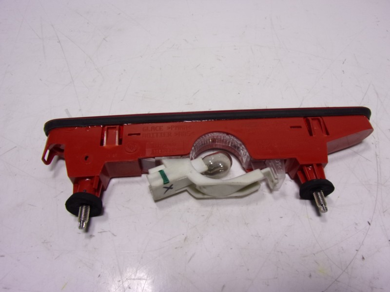 Recambio de piloto trasero central para peugeot partner tepee b9 1.6 16v hdi referencia OEM IAM 6351FC 9682830180 