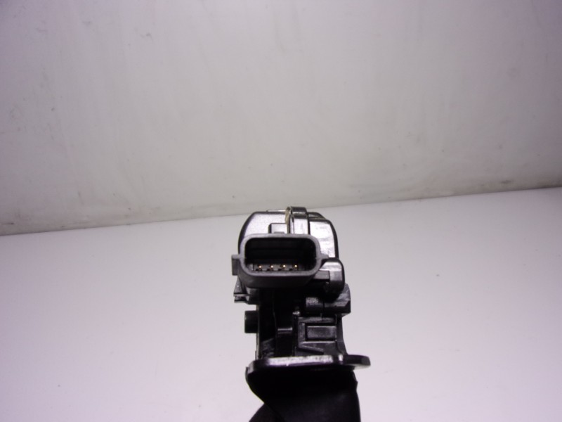 Recambio de cerradura maletero / porton para renault captur 0.9 tce referencia OEM IAM 905039428R  