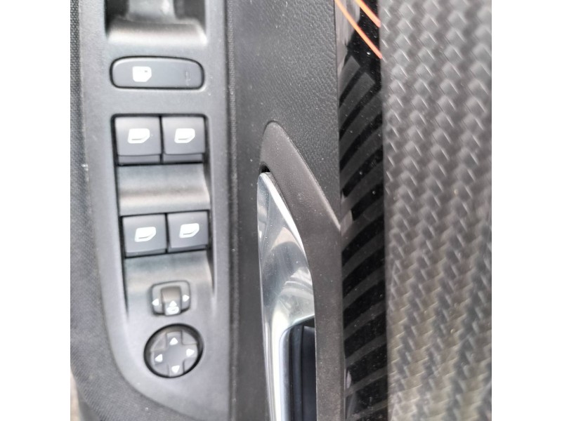 peugeot 208 (p2) del año 2019