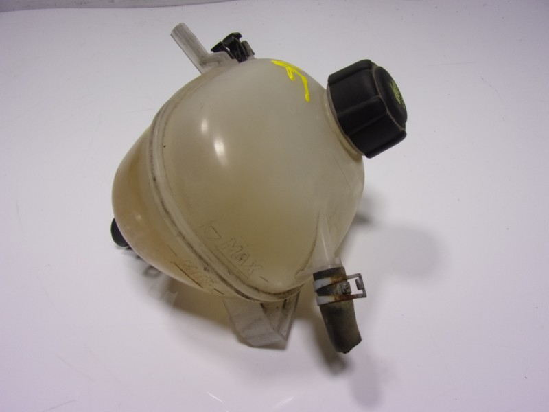 Recambio de deposito expansion para renault twingo iii 1.0 sce referencia OEM IAM  A4535000049 