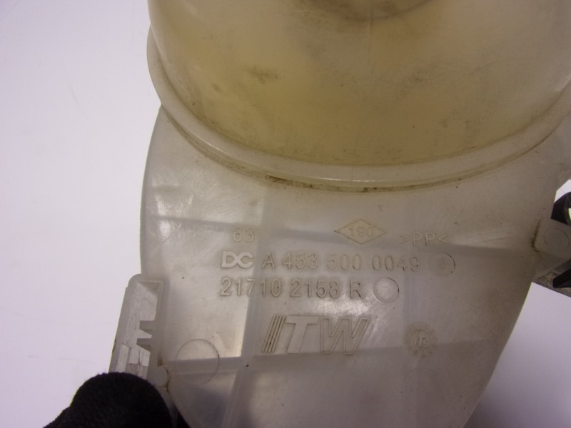 Recambio de deposito expansion para renault twingo iii 1.0 sce referencia OEM IAM  A4535000049 