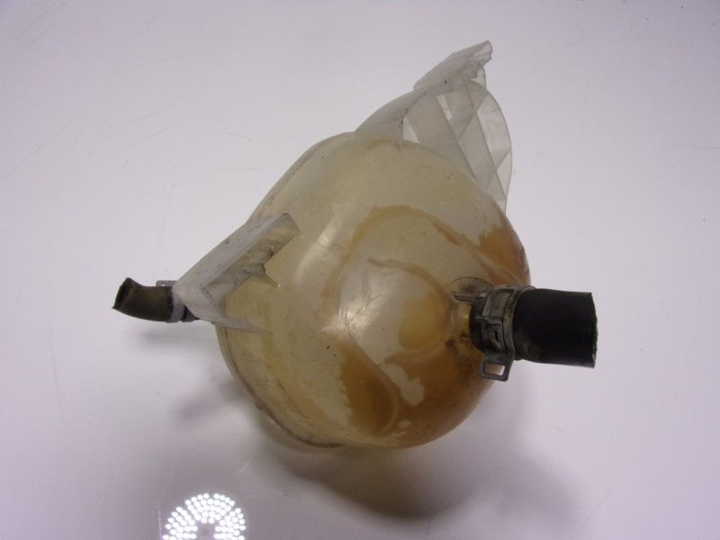 Recambio de deposito expansion para renault twingo iii 1.0 sce referencia OEM IAM  A4535000049 