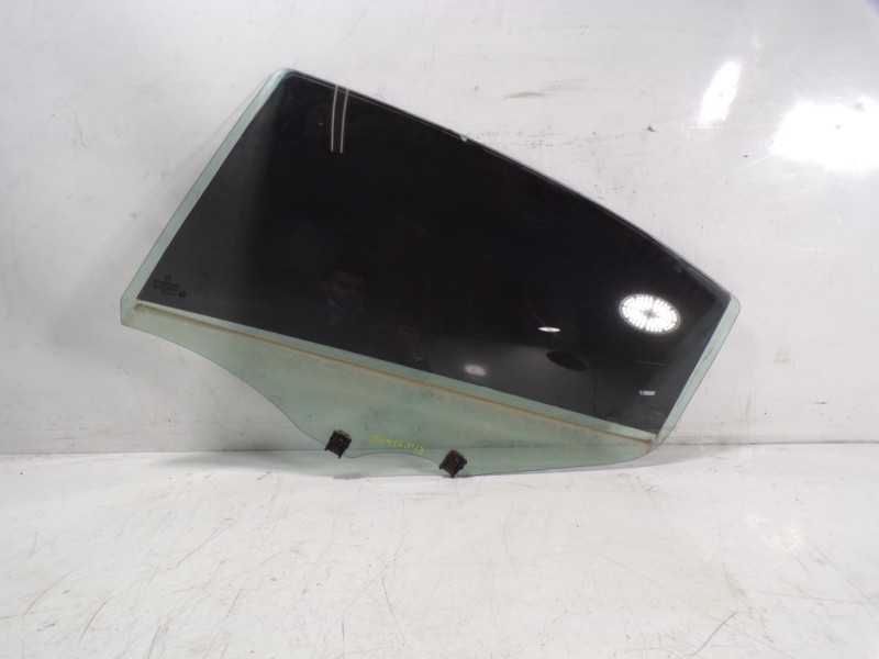 Recambio de cristal puerta trasero izquierdo para peugeot 508 gt referencia OEM IAM 9203LE  