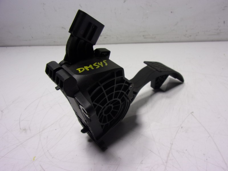 Recambio de potenciometro pedal para volkswagen polo (6c1) 1.2 tsi referencia OEM IAM 6C1721503B 6C1721503B 