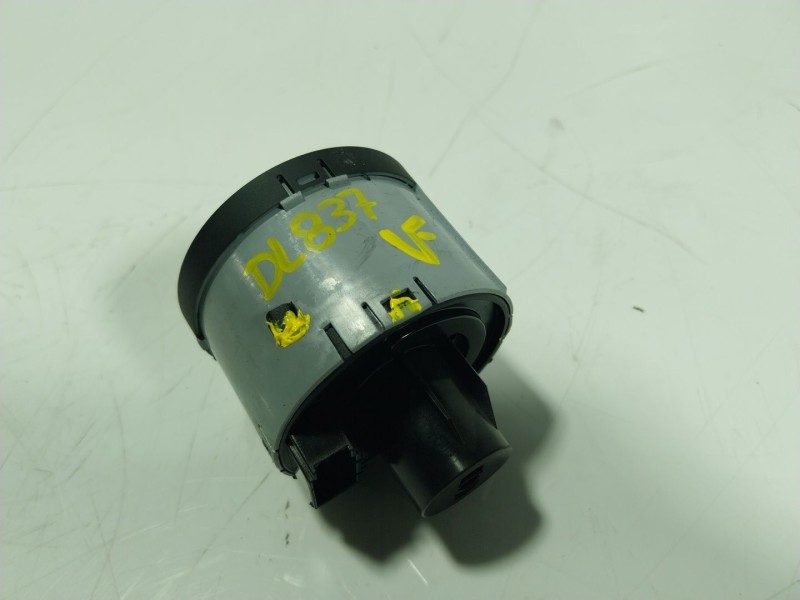 Recambio de mando luces para skoda octavia lim. (5e3) 2.0 tdi referencia OEM IAM   