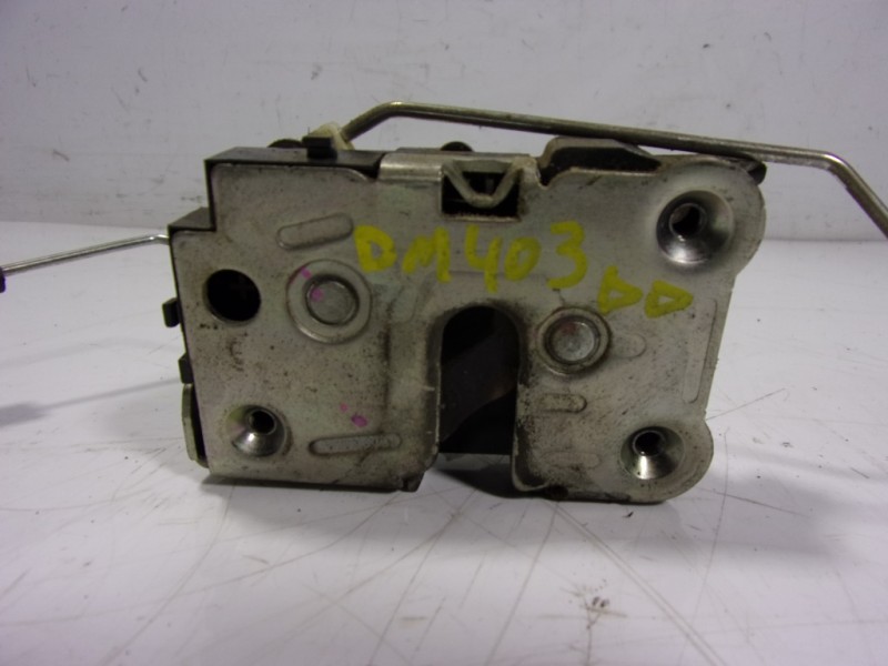 Recambio de cerradura puerta delantera derecha para iveco 35s13 furgon caja cerrada referencia OEM IAM   